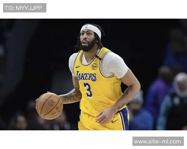 安东尼戴维斯左手伤势无须手术预计六周内完全恢复